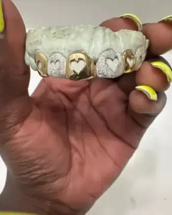 Unik Grillz 8